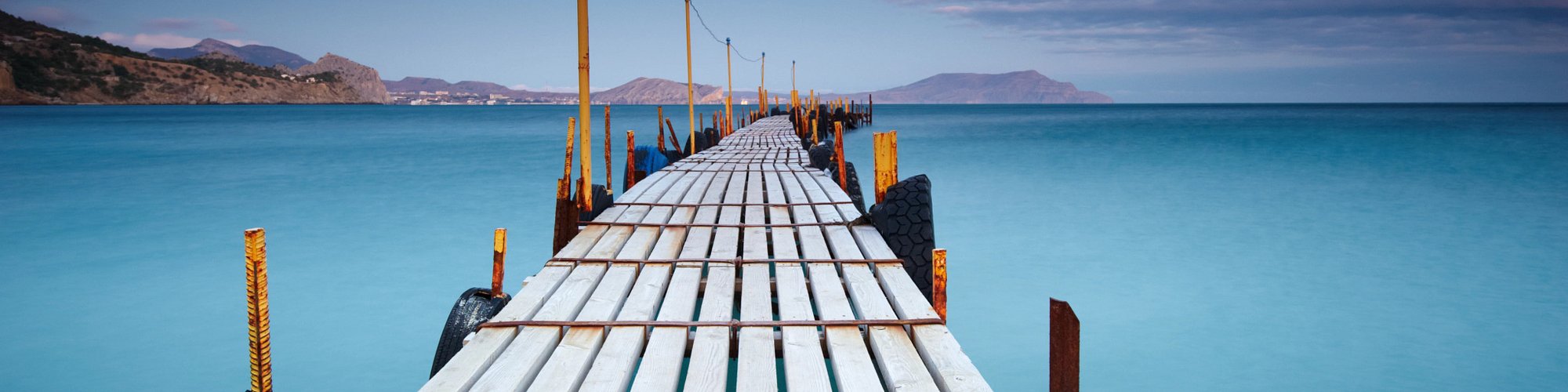 seasonal-summer-ocean-pier-sws